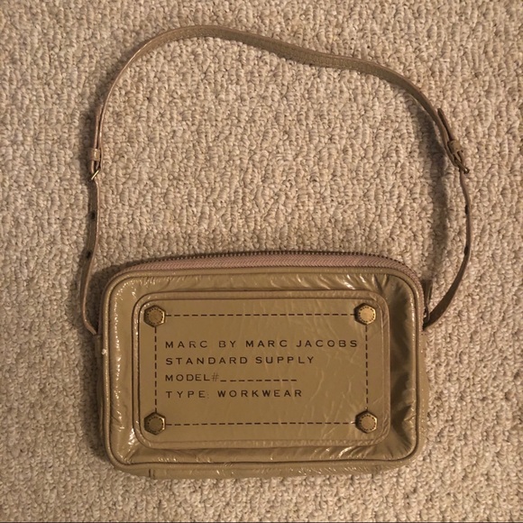 Marc by Marc Jacobs purse - Picture 1 of 6